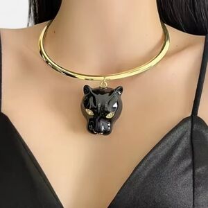 Soo Fun Chunky Onyx Enameled Panther Head Torque Chain Statement Necklace